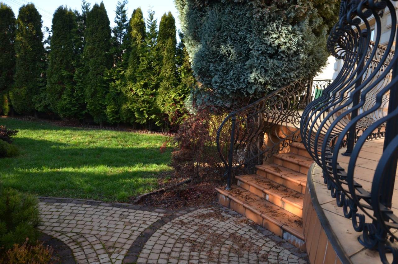 Apartament Deluxe 1 Oswiecim Bagian luar foto
