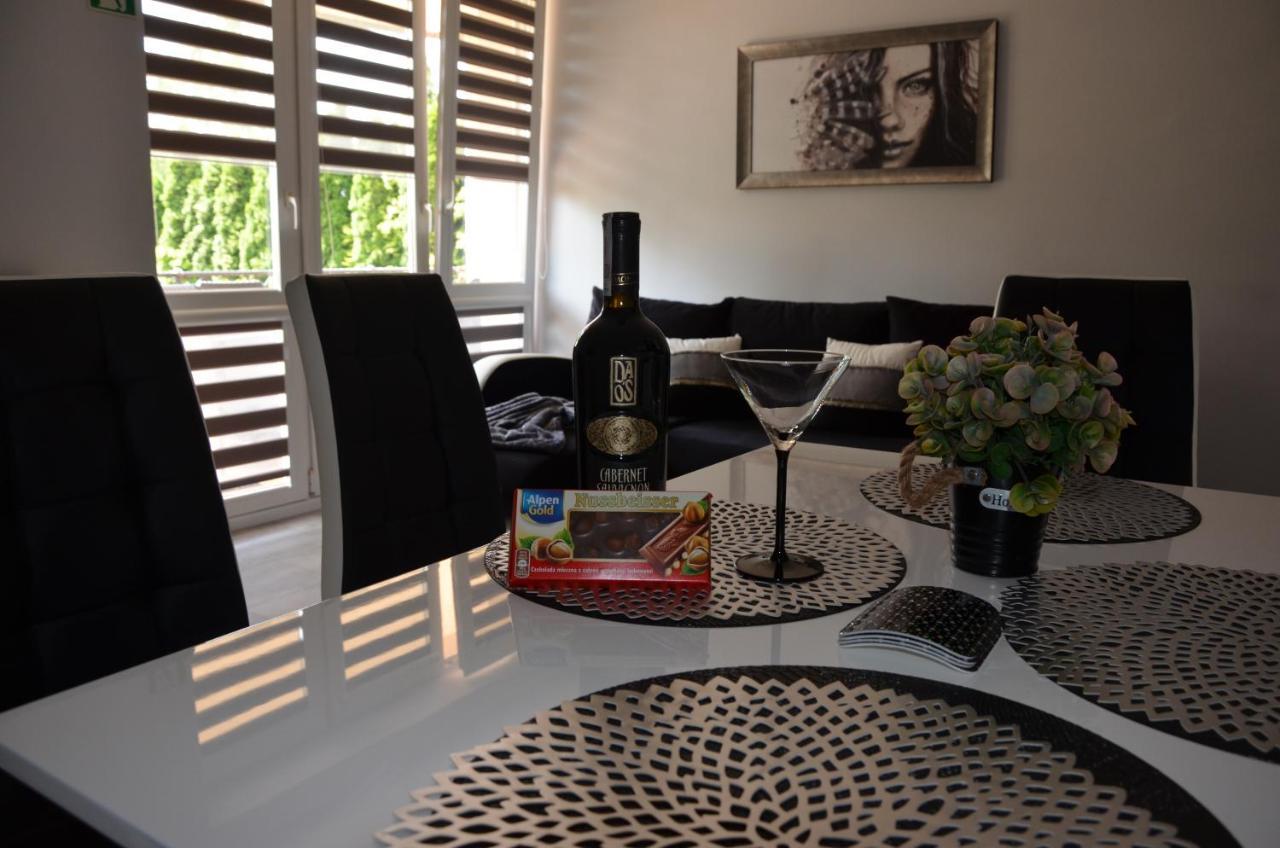 Apartament Deluxe 1 Oswiecim Bagian luar foto
