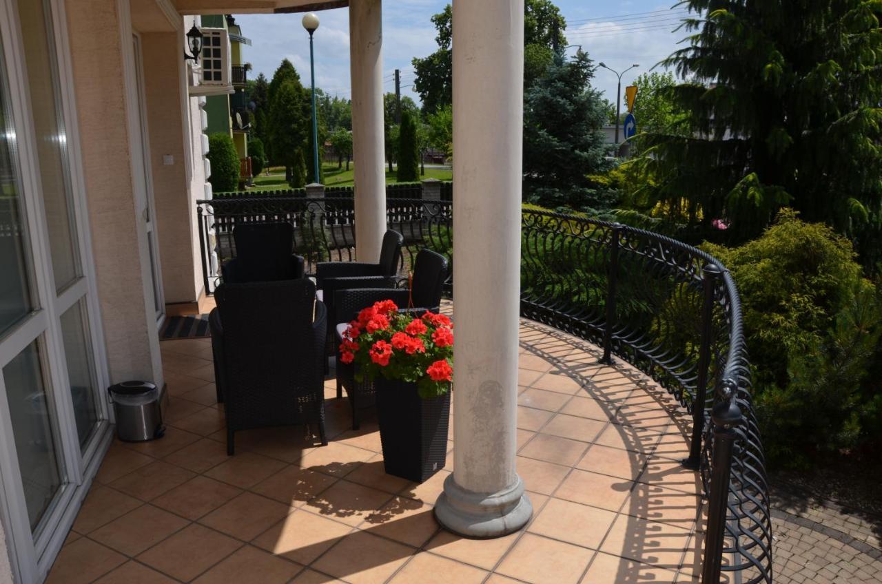 Apartament Deluxe 1 Oswiecim Bagian luar foto